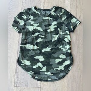 Lululemon Athletica Green Camouflage Tee Size 4